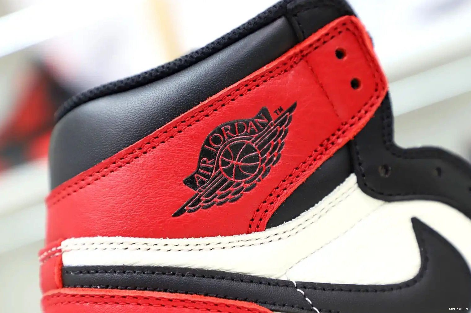 RETRO Kimikick TOE' 'BRED OG JORDAN AIR HIGH 1 0526